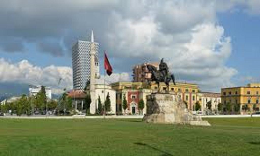 Hotel Austria Тирана Екстер'єр фото