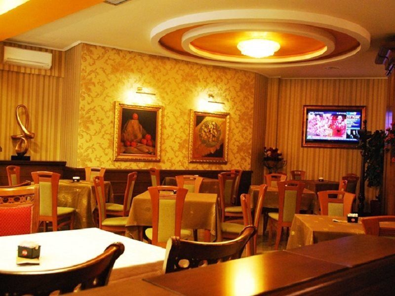 Hotel Austria Тирана Екстер'єр фото